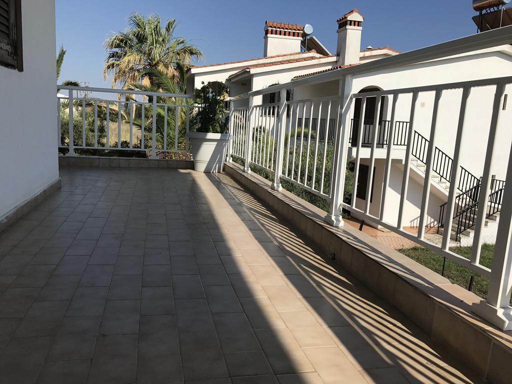 Santa Catalina Apartment Kalyves Polygyrou Bagian luar foto